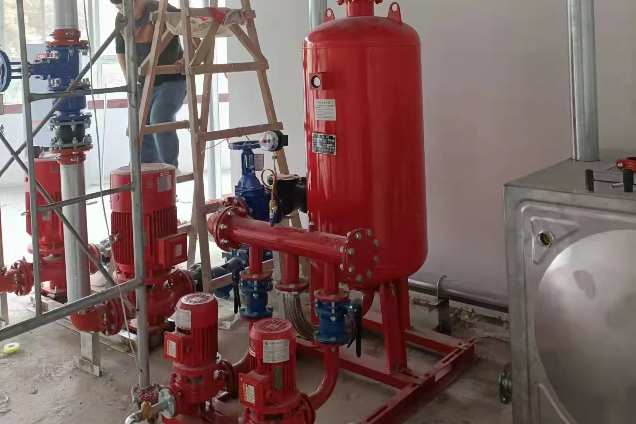 報考消防設施操作員后，就業方向大公開 信息系統運行維護服務的廣闊前景